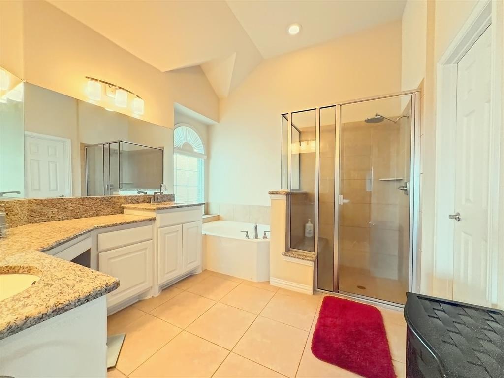 717 Keswick Drive, DeSoto, TX 75115