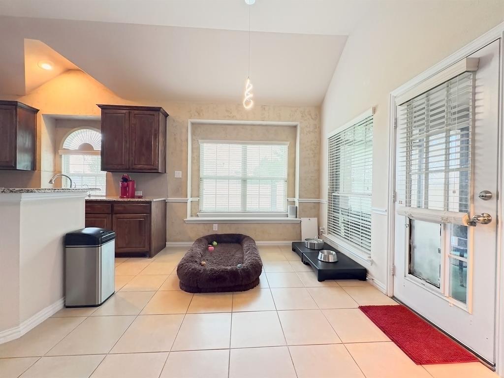 717 Keswick Drive, DeSoto, TX 75115