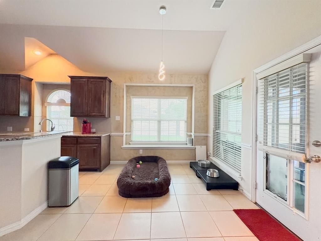 717 Keswick Drive, DeSoto, TX 75115