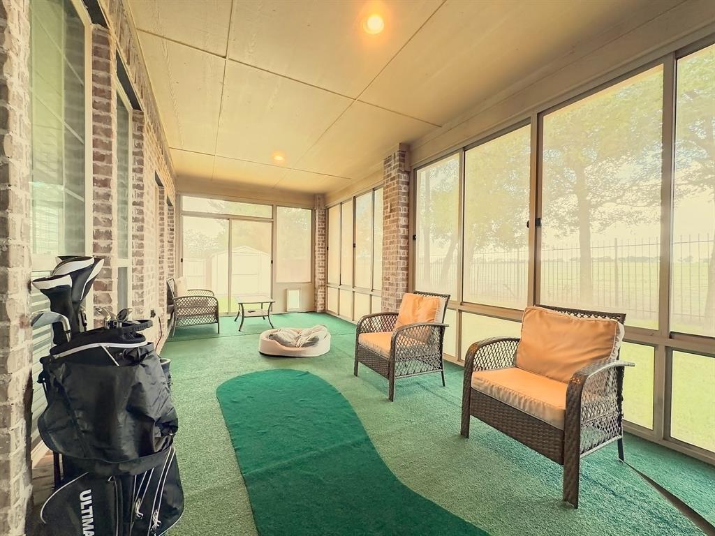 717 Keswick Drive, DeSoto, TX 75115