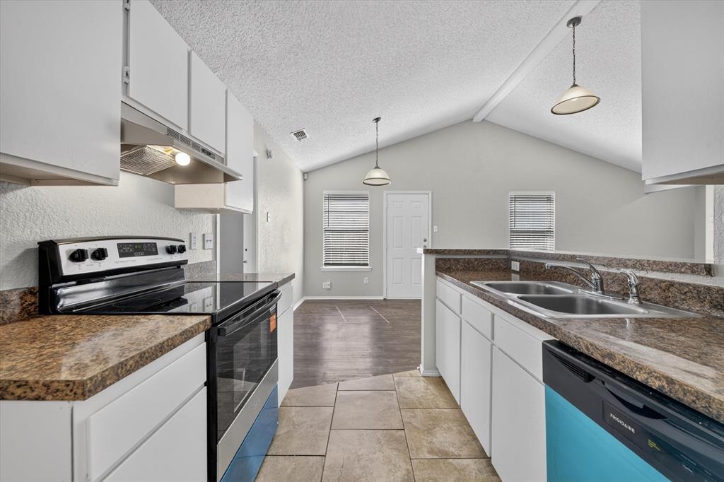 7505 Tiffany Meadows Lane, Fort Worth, TX 76140
