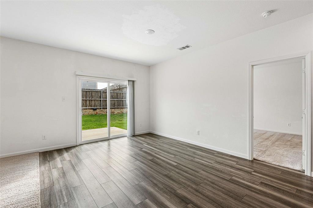 8360 Stovepipe Drive, Fort Worth, TX 76179