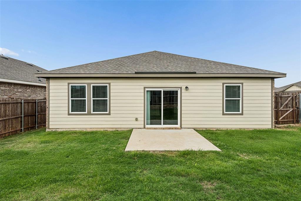 8360 Stovepipe Drive, Fort Worth, TX 76179