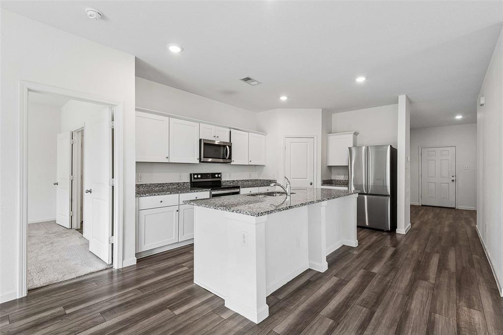 8360 Stovepipe Drive, Fort Worth, TX 76179
