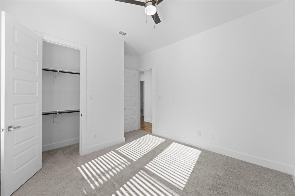 1320 Compton Street, Dallas, TX 75203