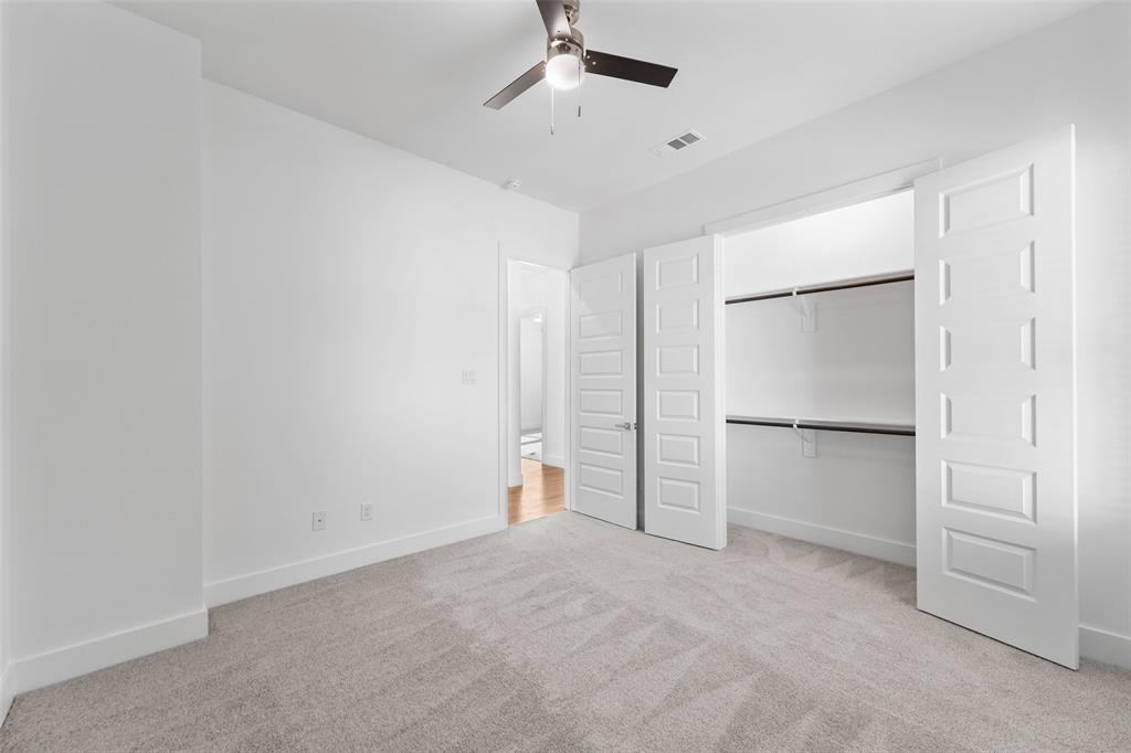 1320 Compton Street, Dallas, TX 75203
