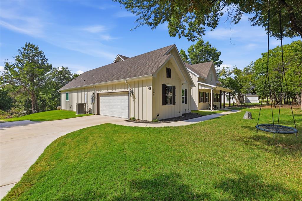 308 Constitution Court, Weatherford, TX 76088