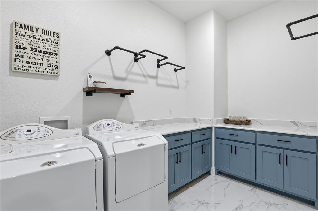 308 Constitution Court, Weatherford, TX 76088