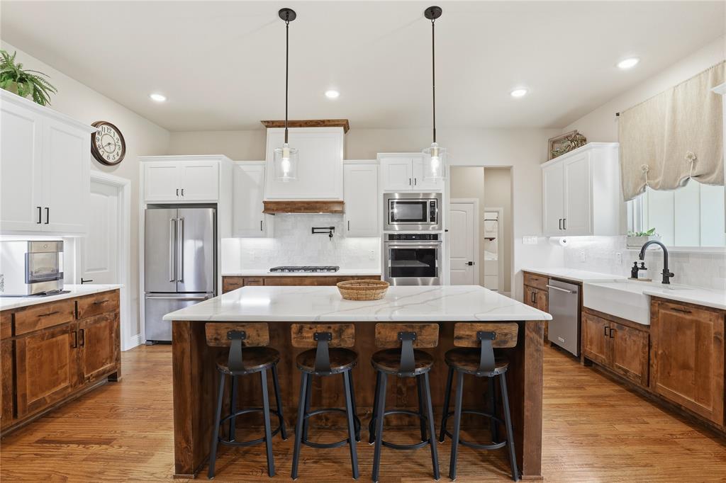 308 Constitution Court, Weatherford, TX 76088