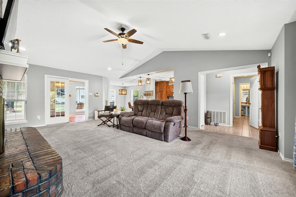 Detached Garage for 2nd Home
