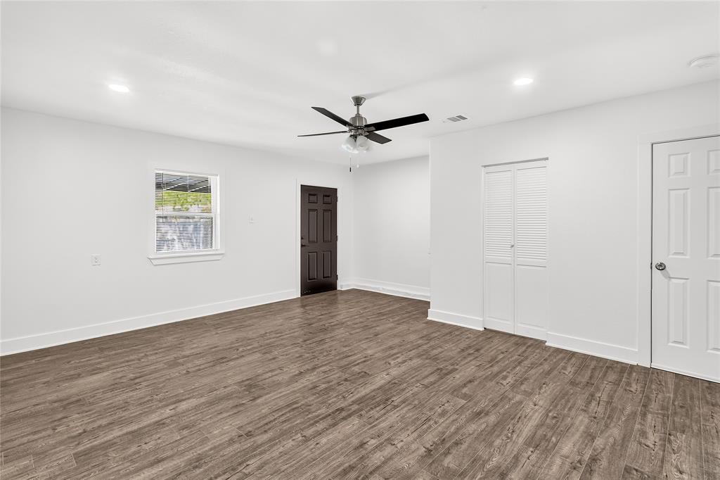 8949 Shorelark Drive, Dallas, TX 75217