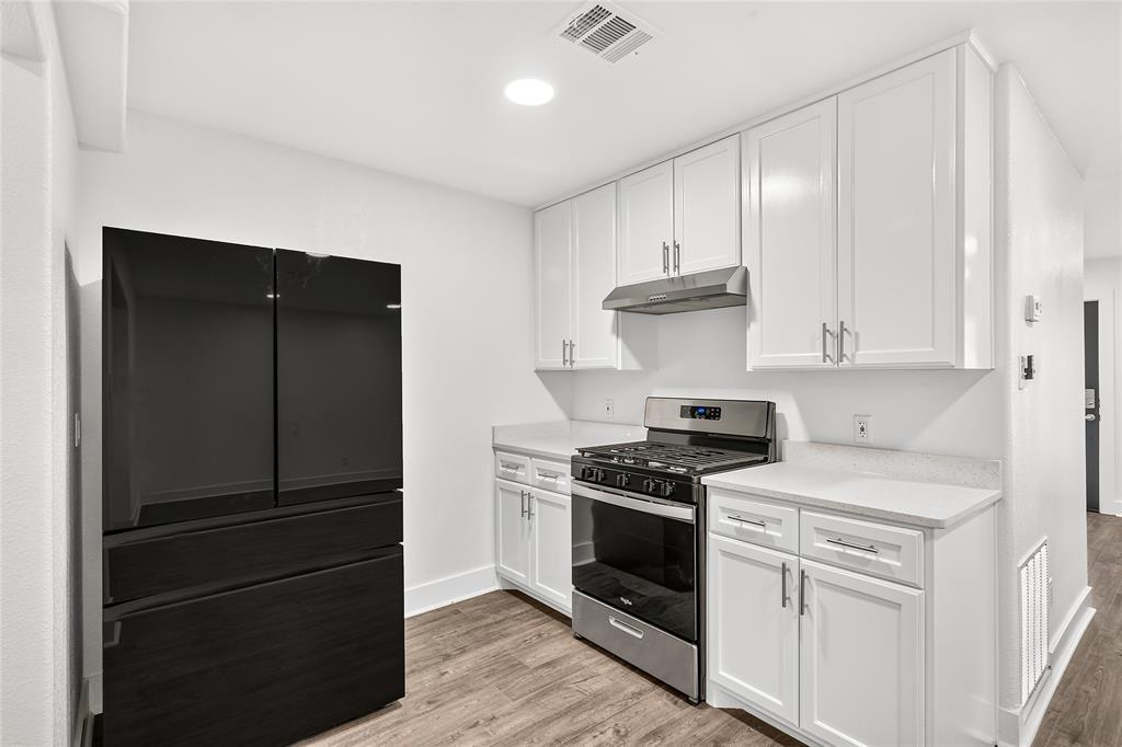 8949 Shorelark Drive, Dallas, TX 75217