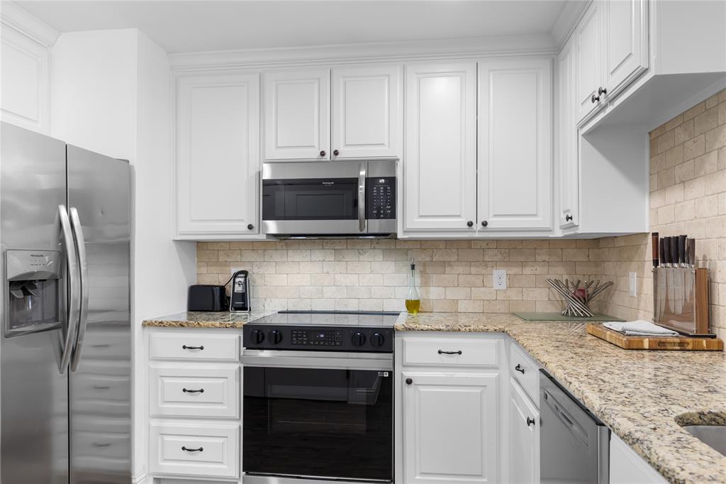 1031 W Gandy Street, Denison, TX 75020