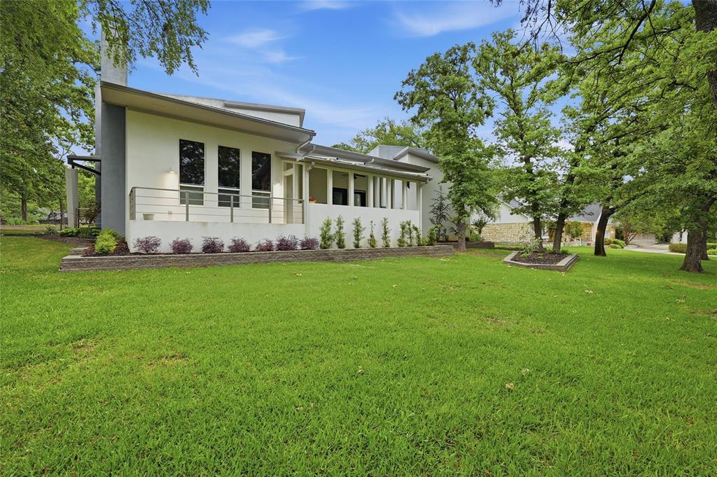 316 Comanche Drive, Lake Kiowa, TX 76240 316 Comanche Drive, Lake Kiowa, TX 76240