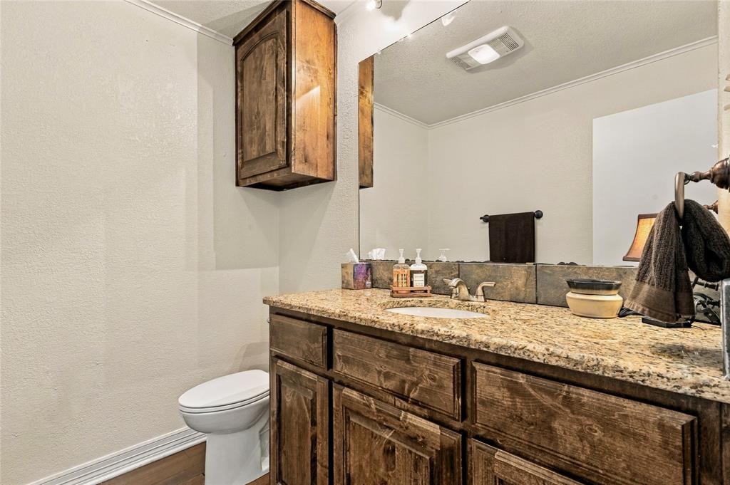 910 W Highway 67, Alvarado, TX 76009