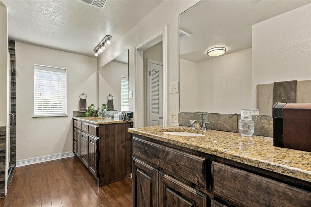 910 W Highway 67, Alvarado, TX 76009