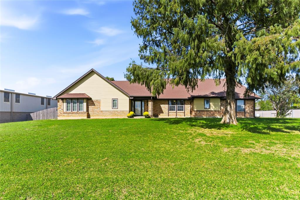 910 W Highway 67, Alvarado, TX 76009