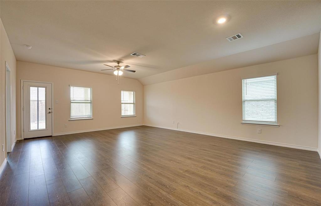 605 Auburn Forest Drive, Princeton, TX 75407