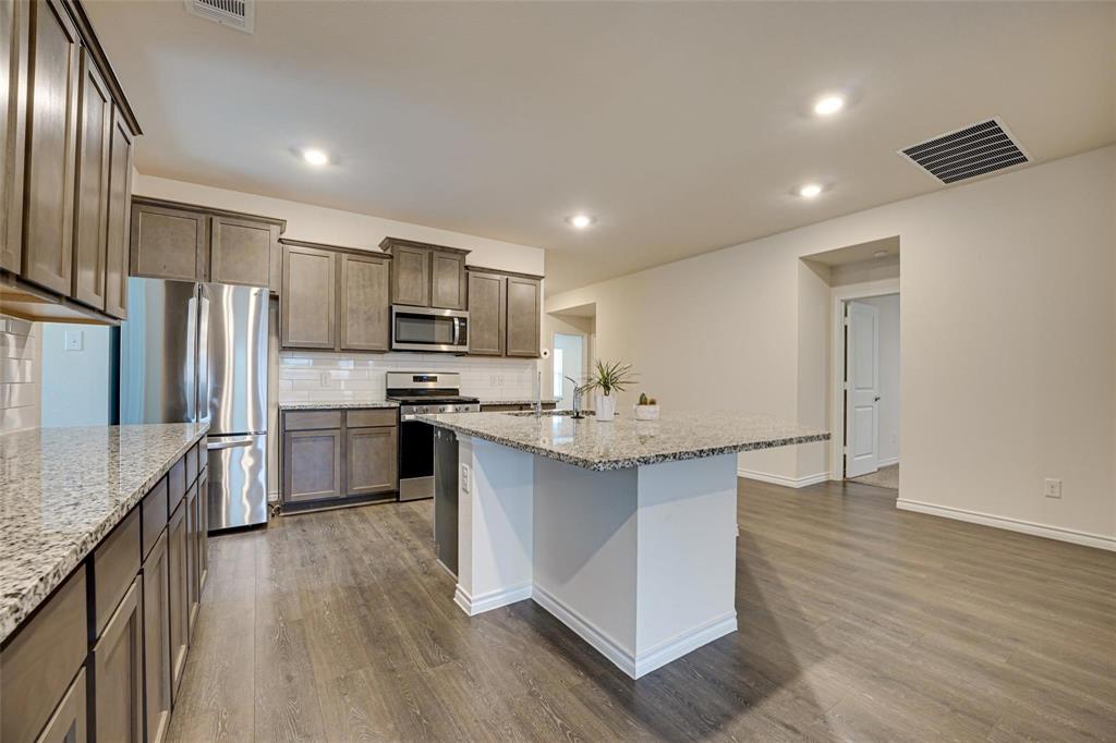 605 Auburn Forest Drive, Princeton, TX 75407