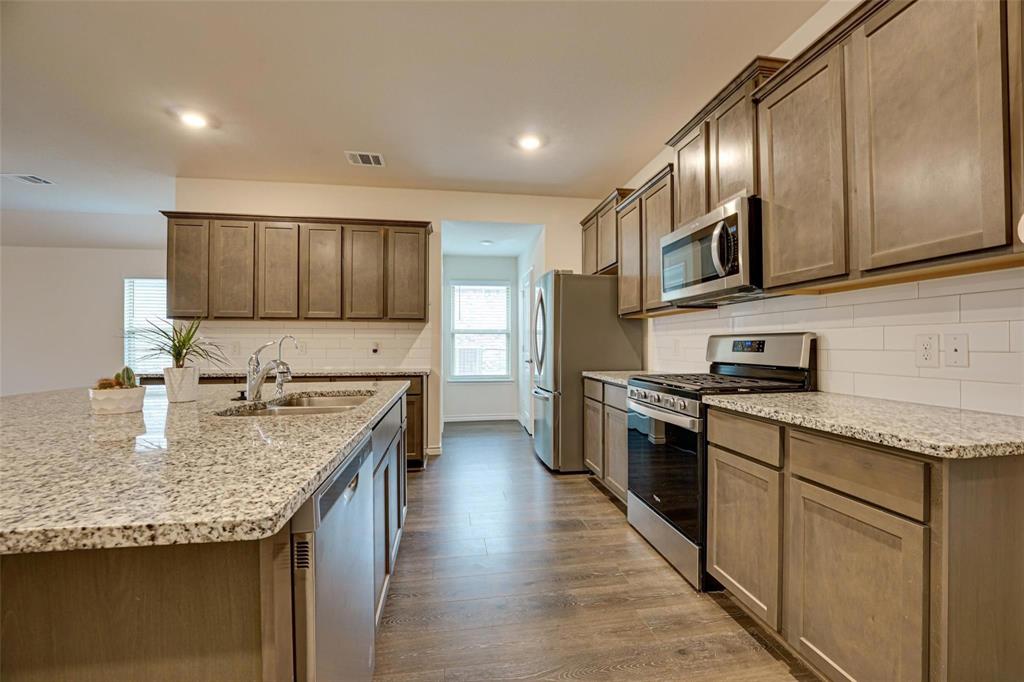 605 Auburn Forest Drive, Princeton, TX 75407