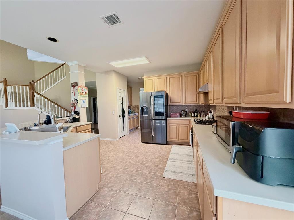 2901 Saint Jude Drive, Mansfield, TX 76063