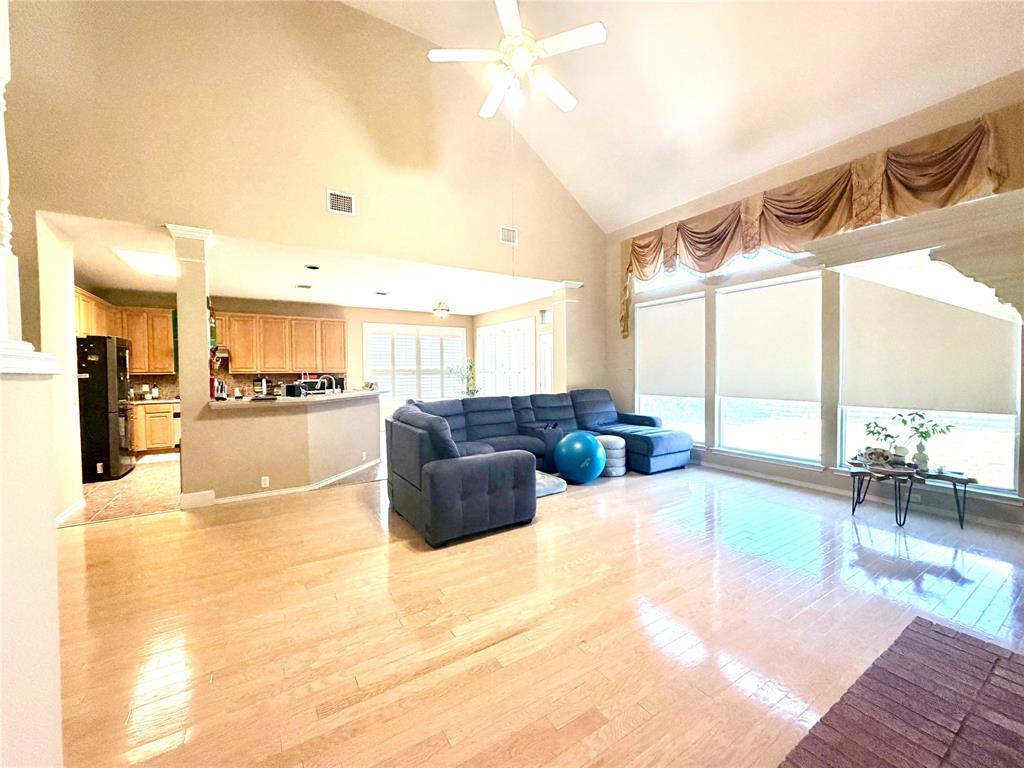 2901 Saint Jude Drive, Mansfield, TX 76063