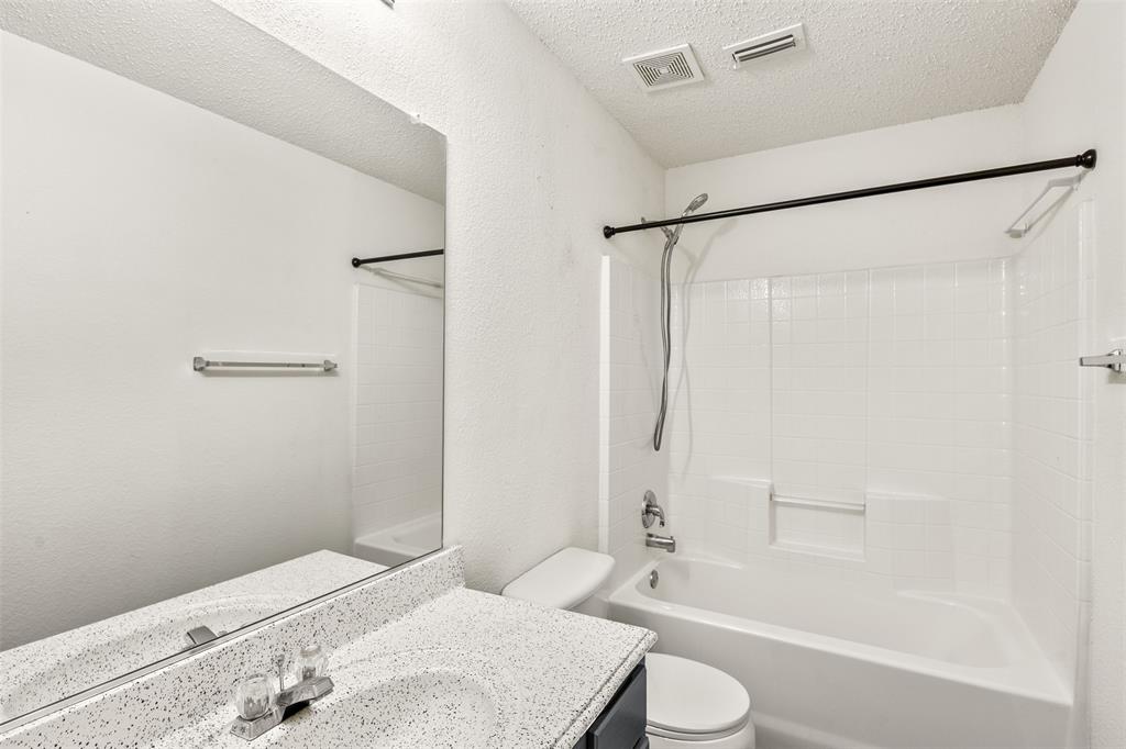 312 Elk Run Drive, Fort Worth, TX 76140