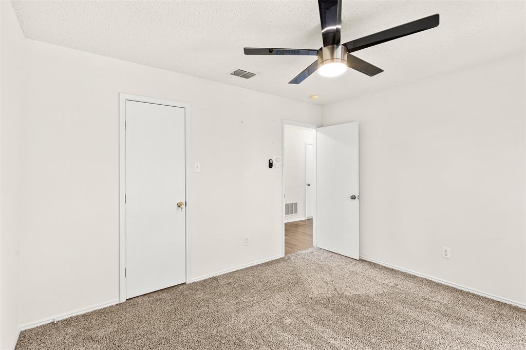 312 Elk Run Drive, Fort Worth, TX 76140