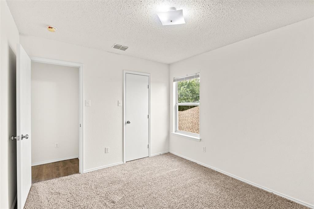 312 Elk Run Drive, Fort Worth, TX 76140