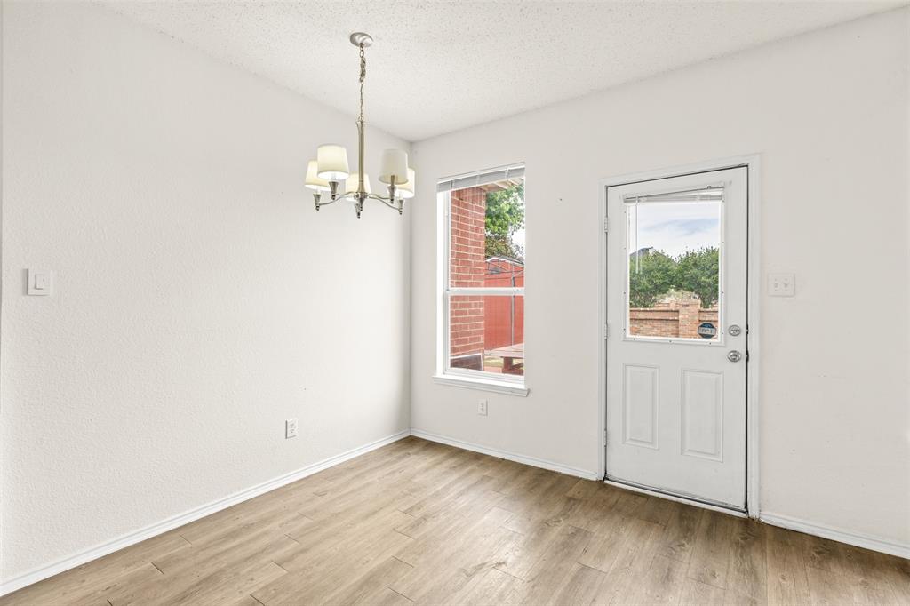 312 Elk Run Drive, Fort Worth, TX 76140