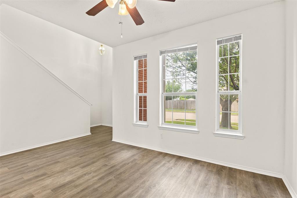 312 Elk Run Drive, Fort Worth, TX 76140