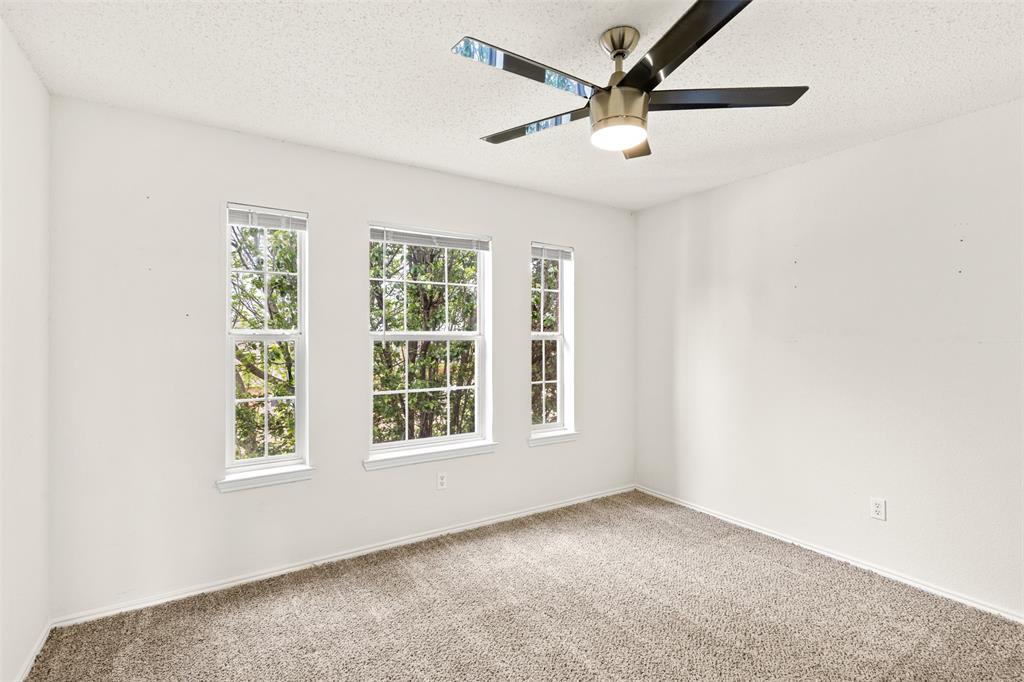 312 Elk Run Drive, Fort Worth, TX 76140