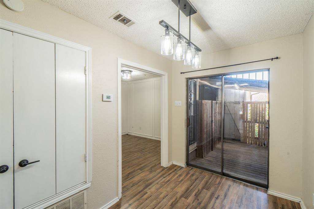 1515 Cherrycrest Street, Dallas, TX 75228