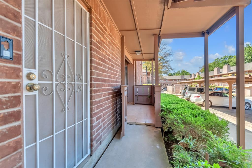 10556 High Hollows Drive, Dallas, TX 75230