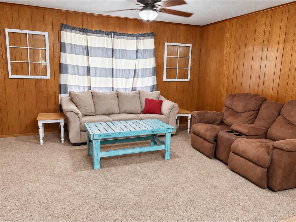 317 N Kuykendall, Quinlan, TX 75474