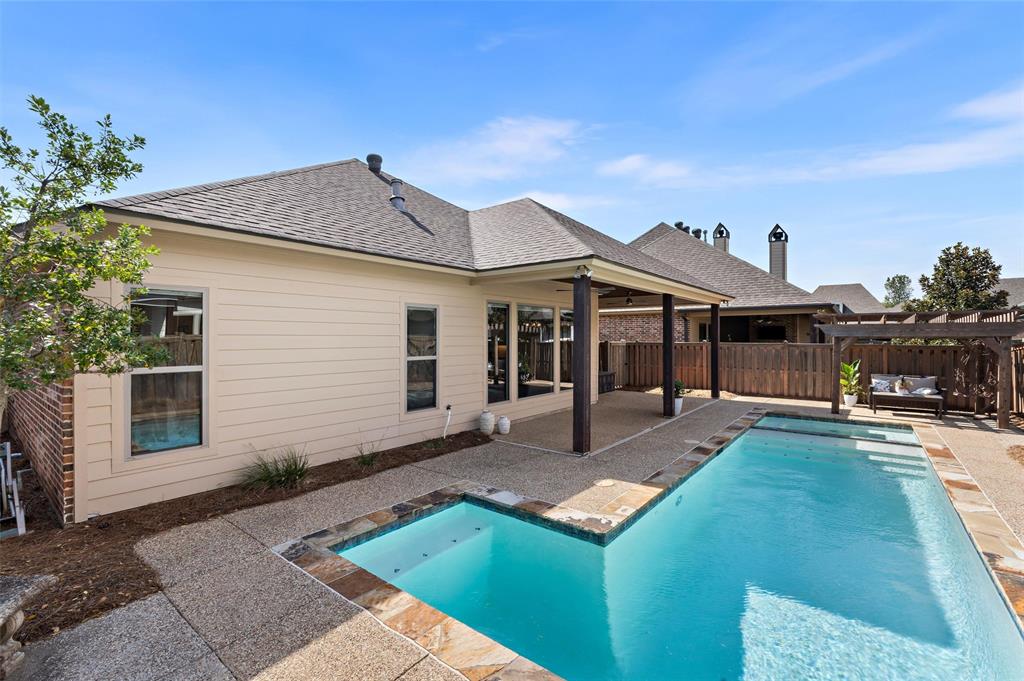 222 Jasmine Walk, Bossier City, LA 71111