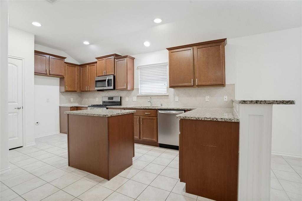 1314 Coleman Drive, Melissa, TX 75454