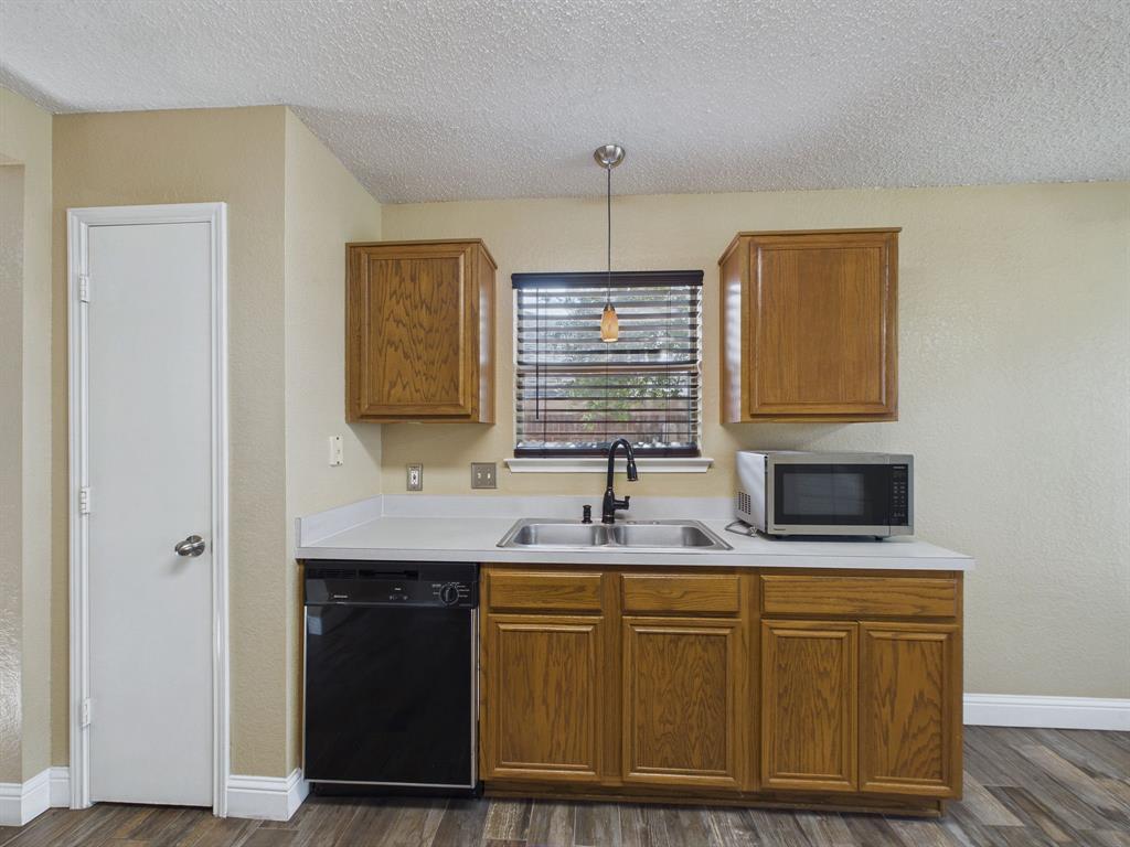 3014 Highridge Trail, Grand Prairie, TX 75052