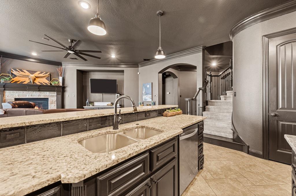 14 Wimbledon Court, Heath, TX 75032