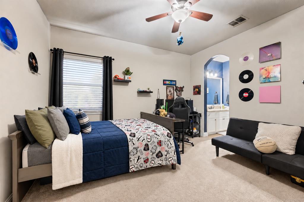 14 Wimbledon Court, Heath, TX 75032