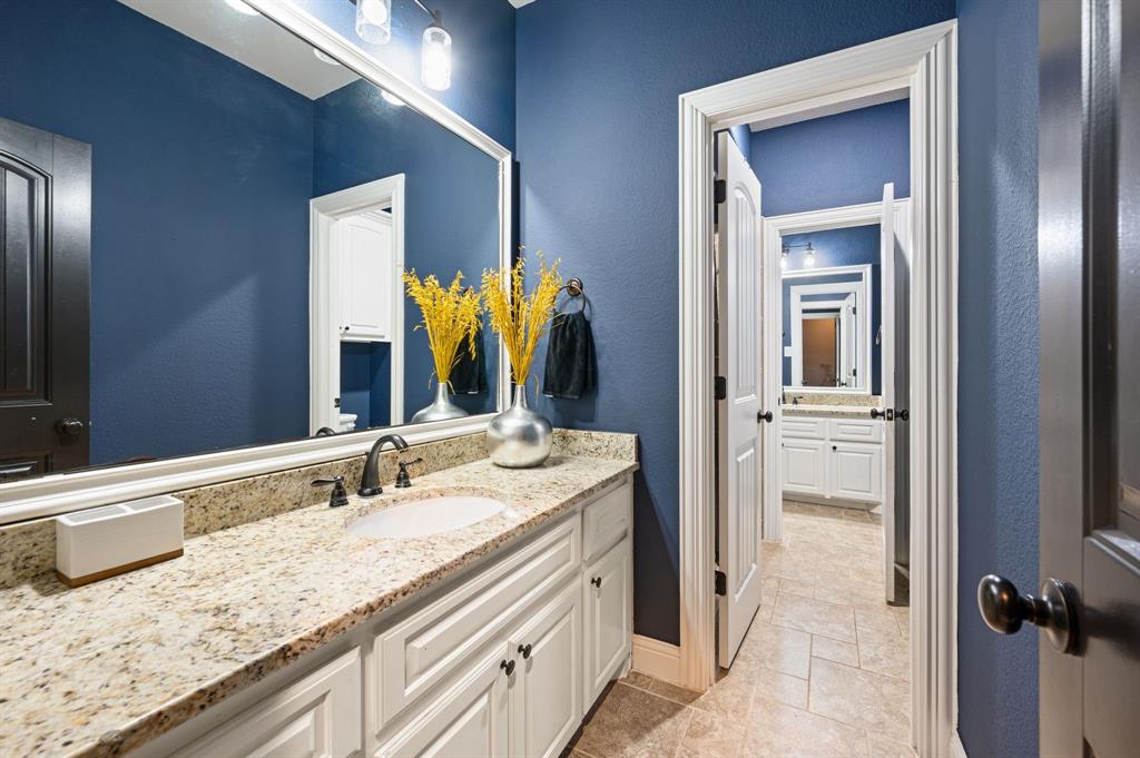 14 Wimbledon Court, Heath, TX 75032