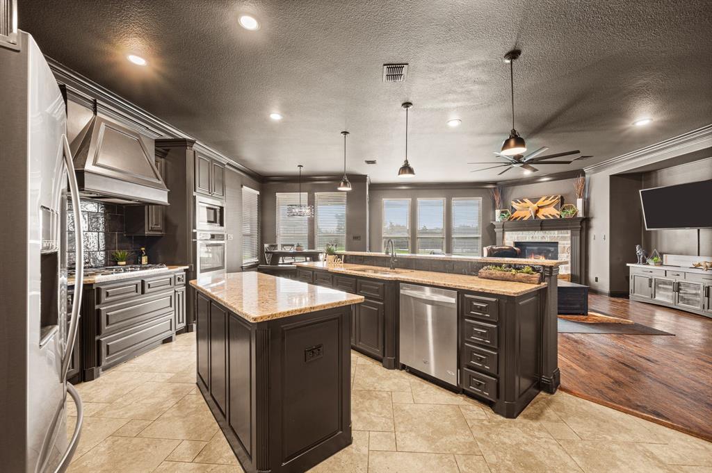 14 Wimbledon Court, Heath, TX 75032