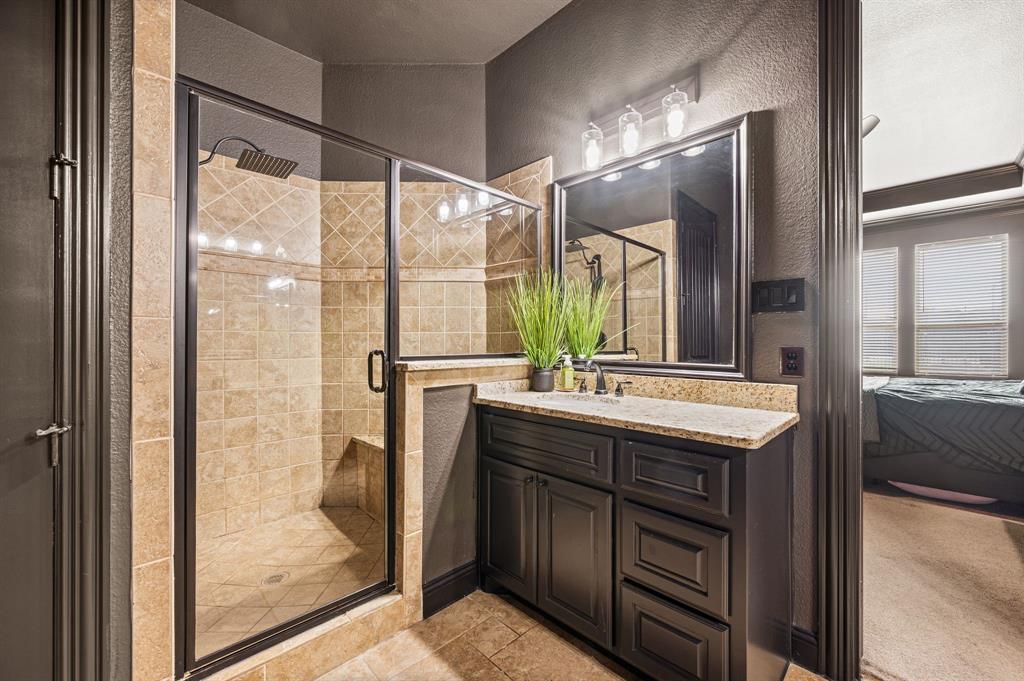 14 Wimbledon Court, Heath, TX 75032
