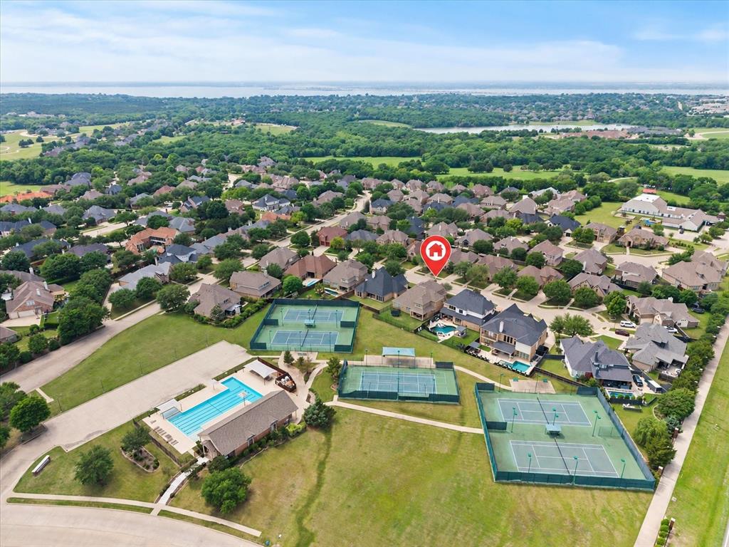 14 Wimbledon Court, Heath, TX 75032