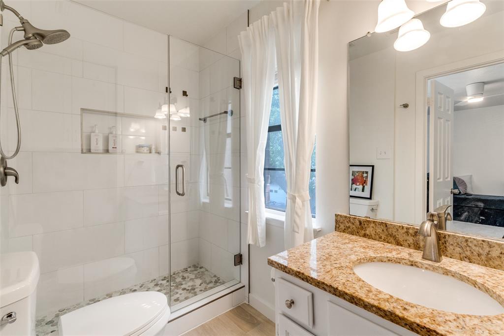 1417 Mccoy Street, Dallas, TX 75204