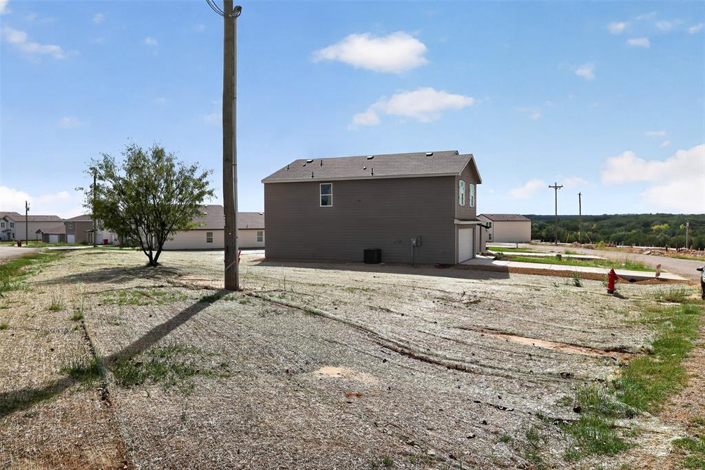 7335 Mistletoe Trail, Granbury, TX 76048