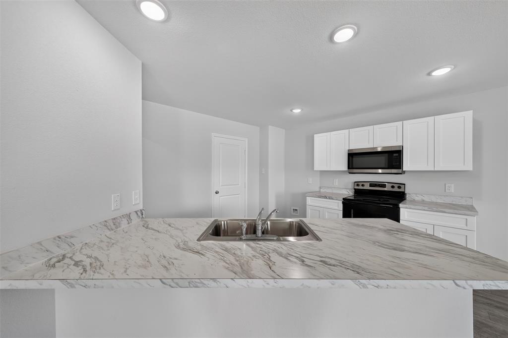 7335 Mistletoe Trail, Granbury, TX 76048