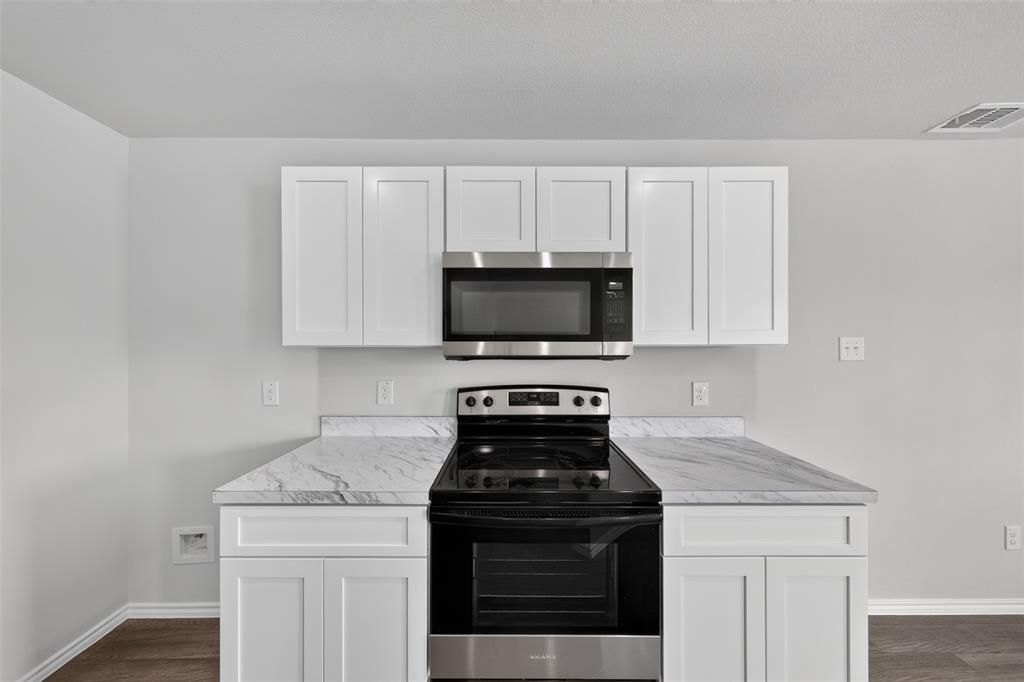 7335 Mistletoe Trail, Granbury, TX 76048