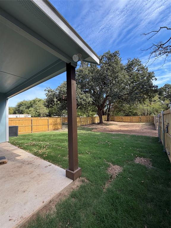 1604 Smoke Tree Lane, Dallas, TX 75253