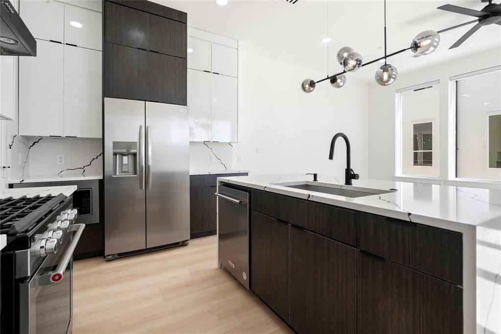 2019 California Drive, #204, Dallas, TX 75204